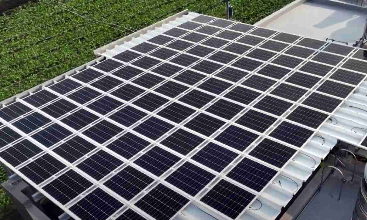 万利SunSteel光电浪板升级双玻结构，，，，以提升机械负载强度及气候耐候度，，可广泛运用于多元场域